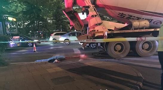 搅拌车