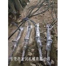 花岗石开采机械设备液压劈石机工作原理