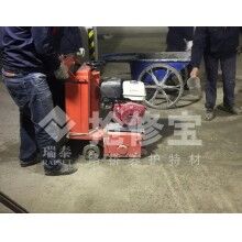 地下停车场地坪基层处理什么快速材料好？